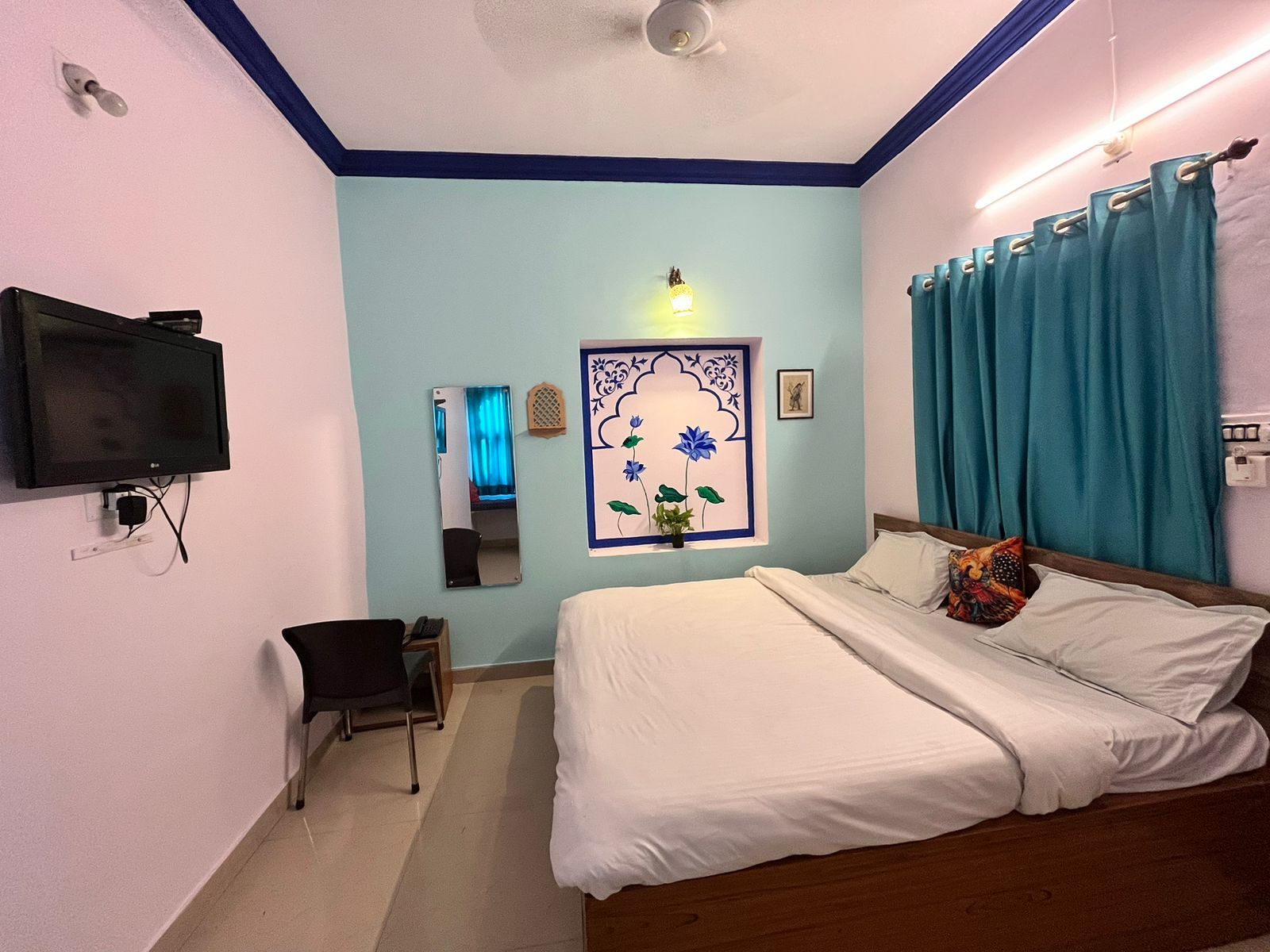 Boutique room